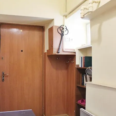 подобово в центрі на вулиця скорика 25 колишня чайковського біля філармонії *