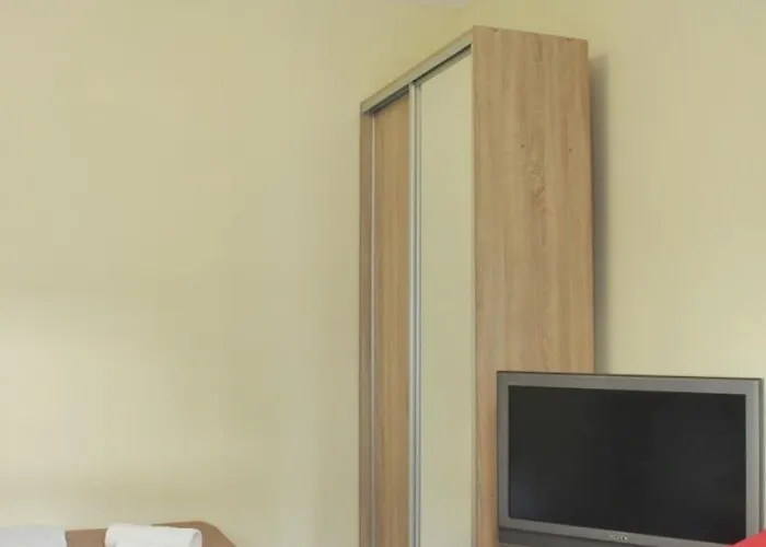 подобово в центрі на вулиця скорика 25 колишня чайковського біля філармонії Apartamento